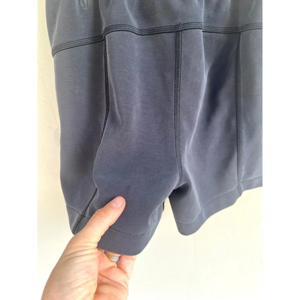 Lululemon Softstreme High-Rise Shorts‎ Women 0 Dark Grey Black 4 Inch Inseam